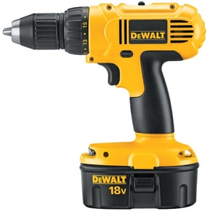DEWALT Trapano batteria percussione DCD796P2 € 429,00 + Iva